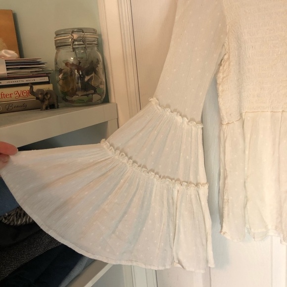 AMERICAN Eagle White Bell Sleeve Flowy Top XS - Picture 3 of 7